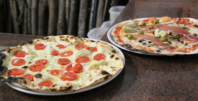 ala pizzeria le fontanelle potrai assaporare pizze gustose e ricche di tradizione